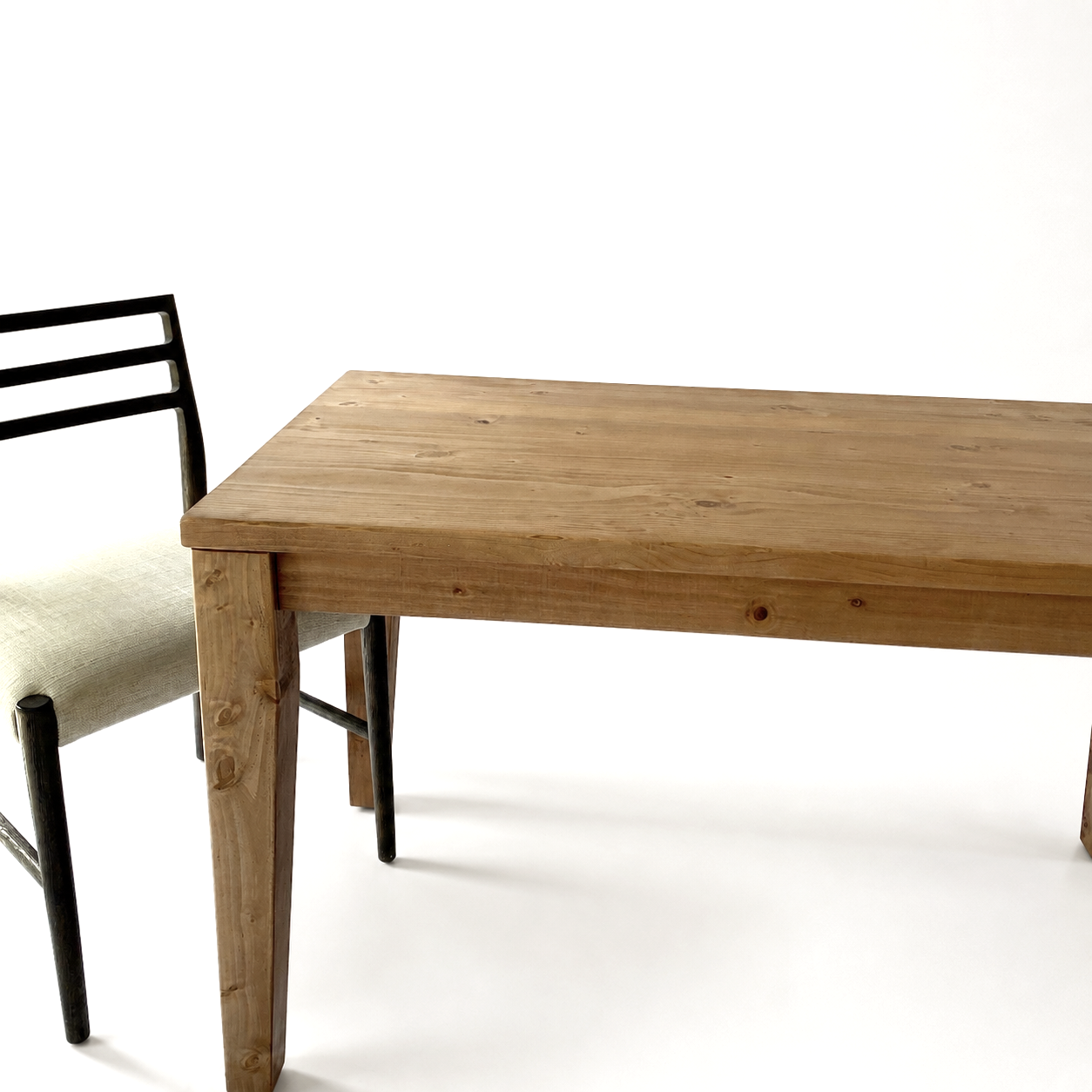 Barcelona Desk