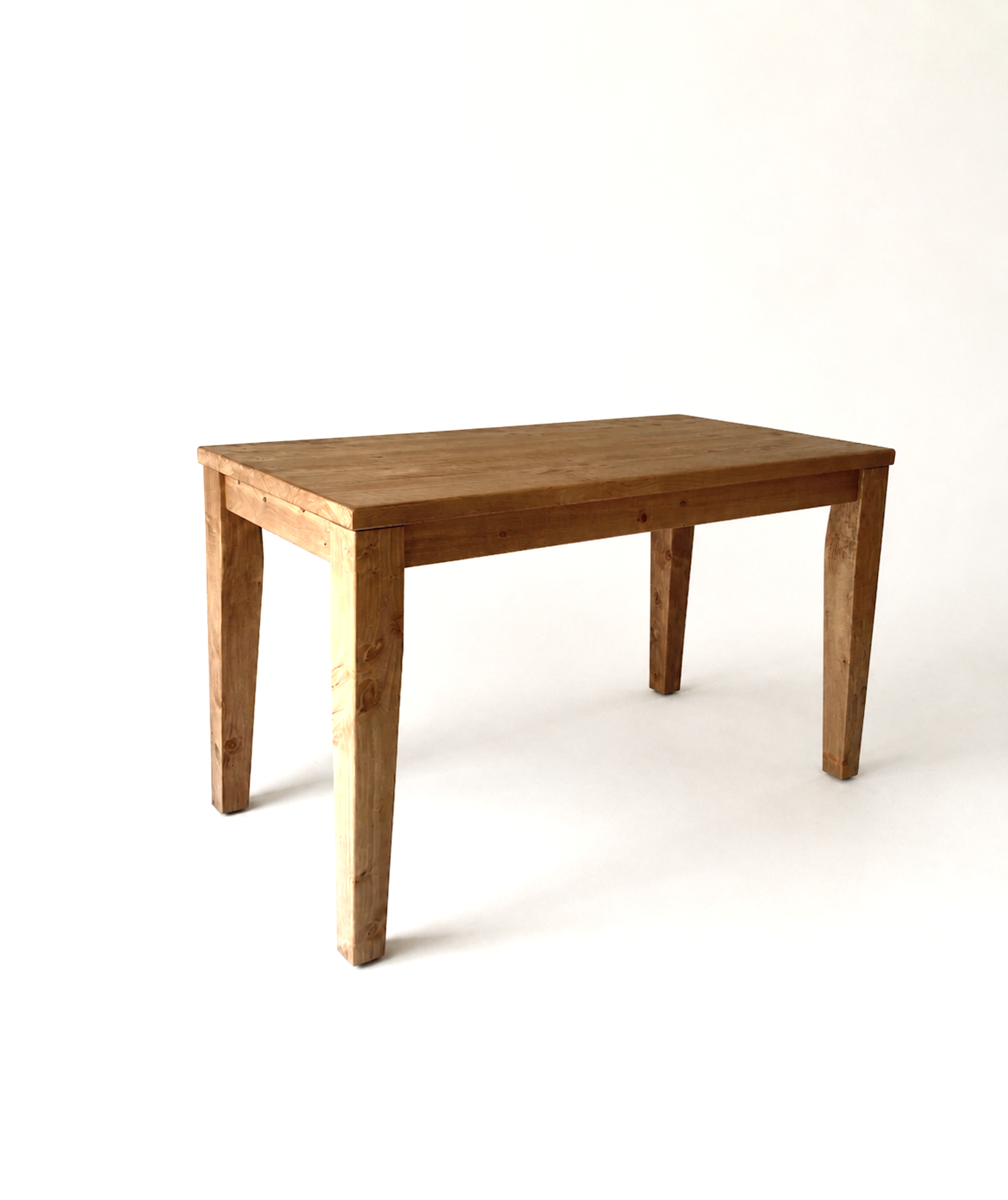 Barcelona Desk